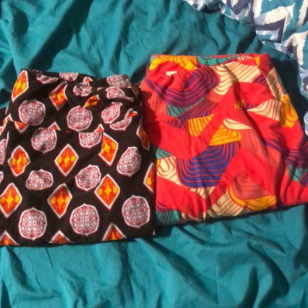 Pair of TC LuLaRoe leggings